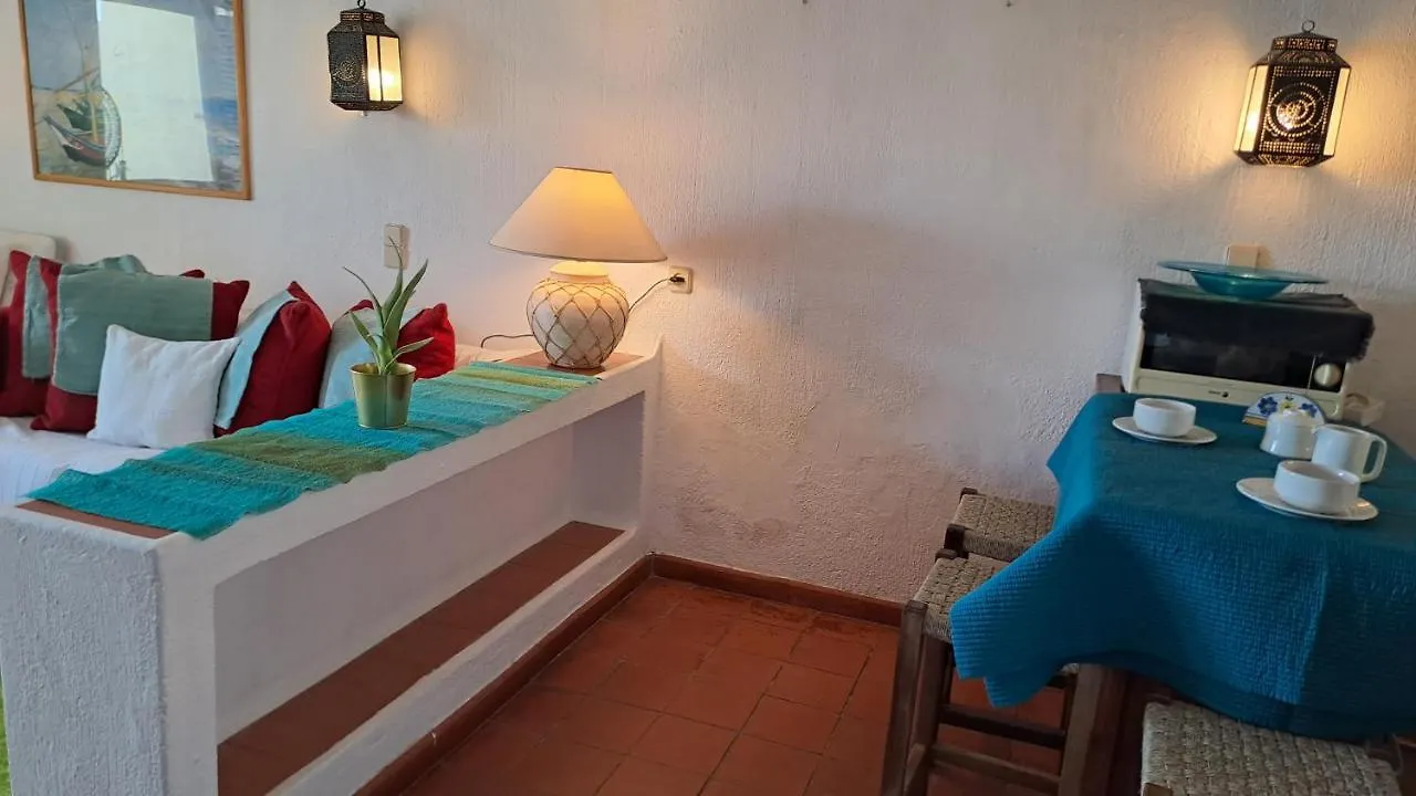 Albufeira Tradicional Beach Apartment 0*,  Portugal